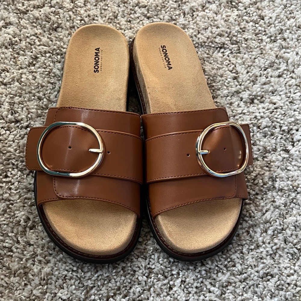 🆕 Tan Sandals with Gold Buckles